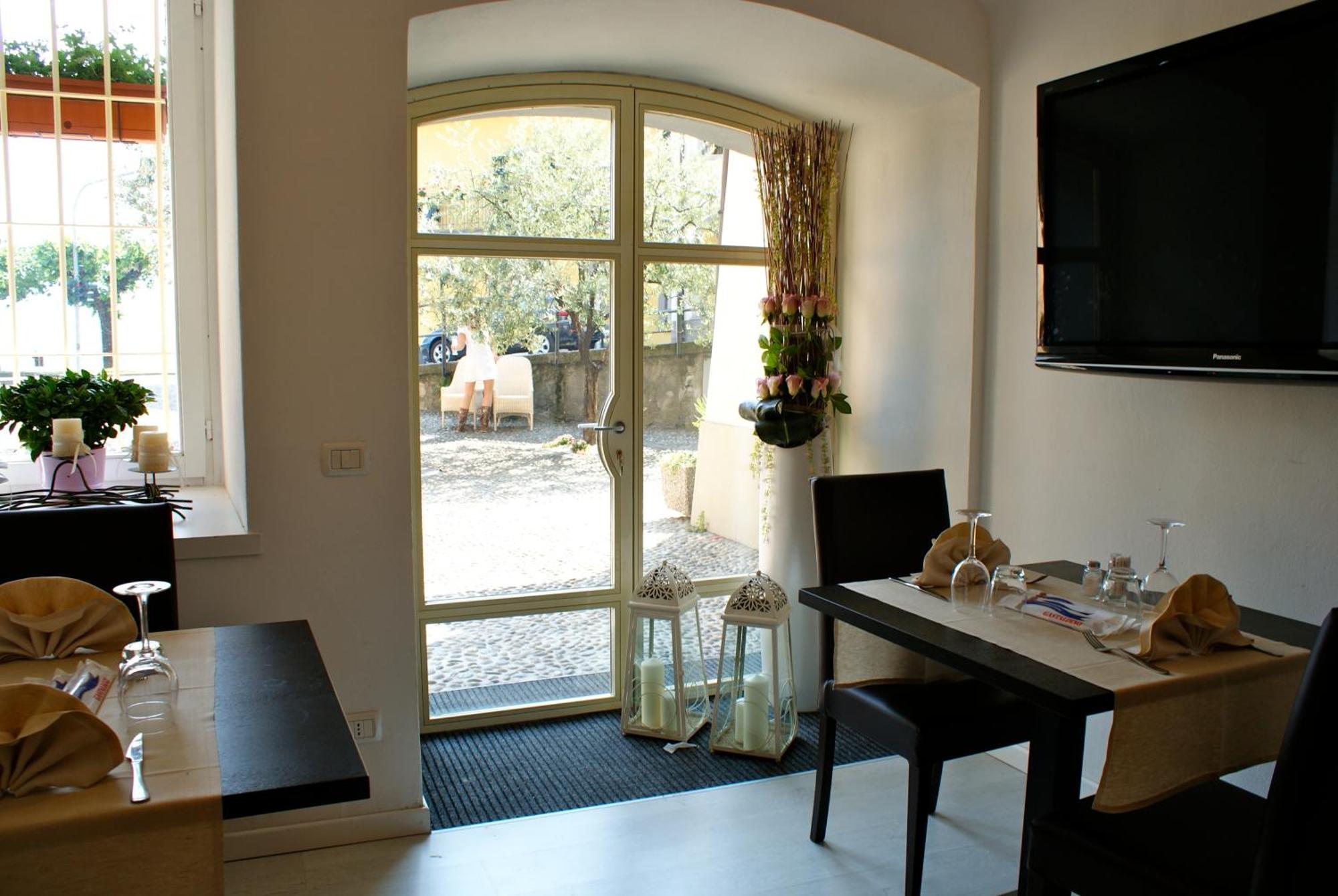 Bed & Breakfast Diffuso Vulcano Village *
